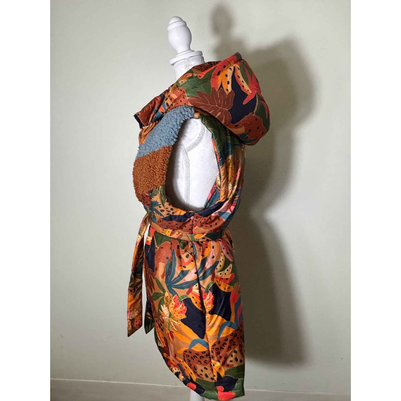 Farm for Anthropologie Multicolor Floral Mixed Media Sleeveless Coat Sz S