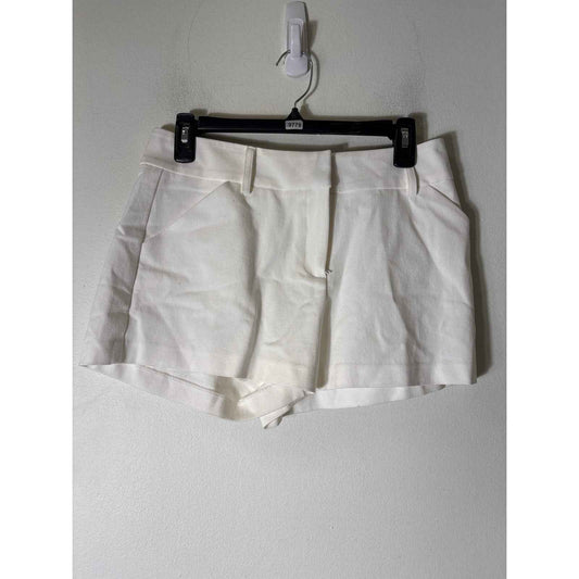 Drew White Flat Front Shorts Sz 6