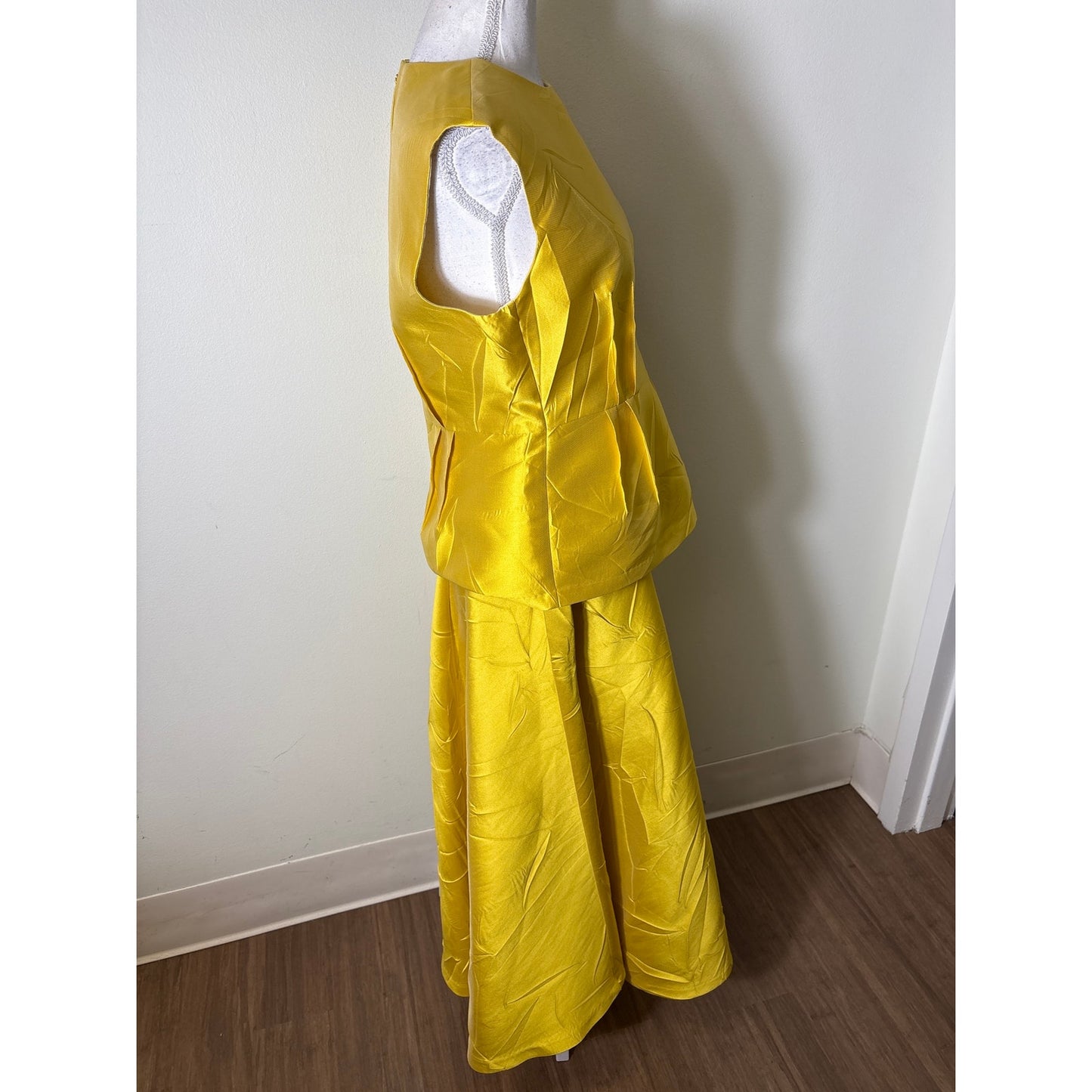 Odeeah Golden Yellow 3/4 Sleeve Top and Skirt Set Sz 34