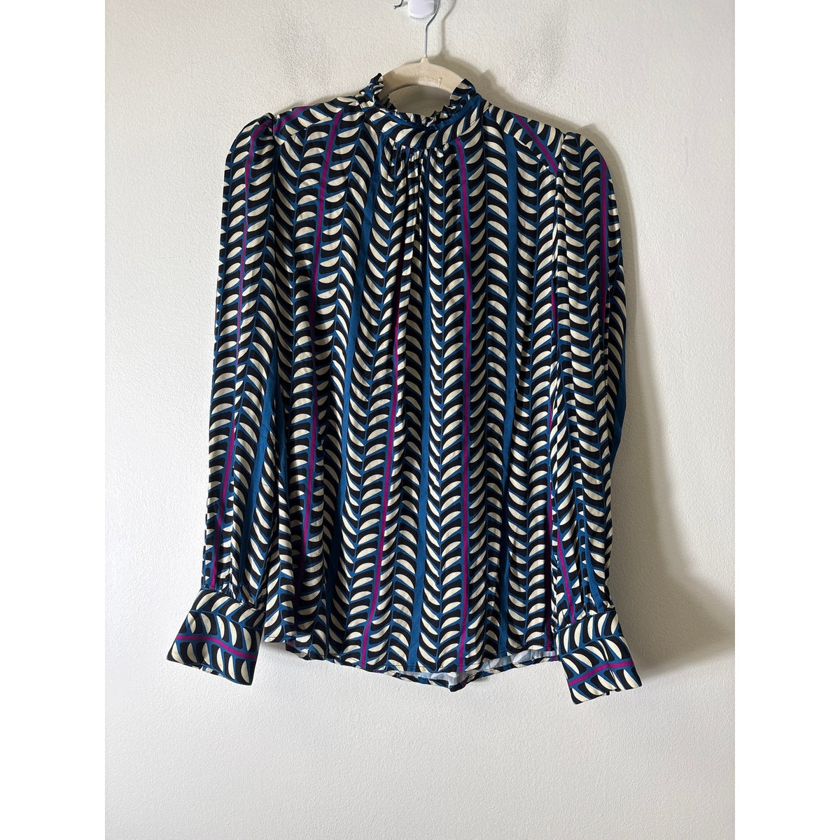 Bariloche Blue Black Geoprint Long Sleeve High Neck Blouse Sz M