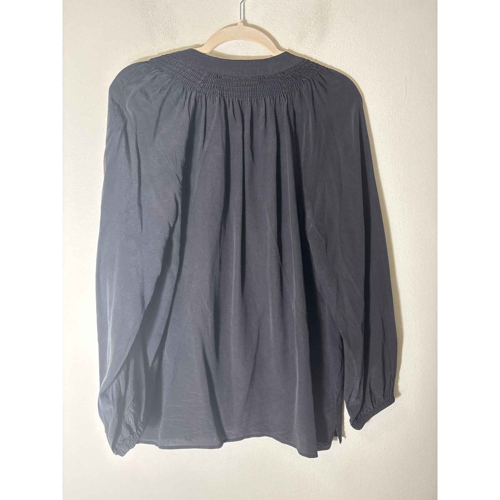 Lilly Pullitzer Black Smocked Neck Long Sleeve Blouse Sz M