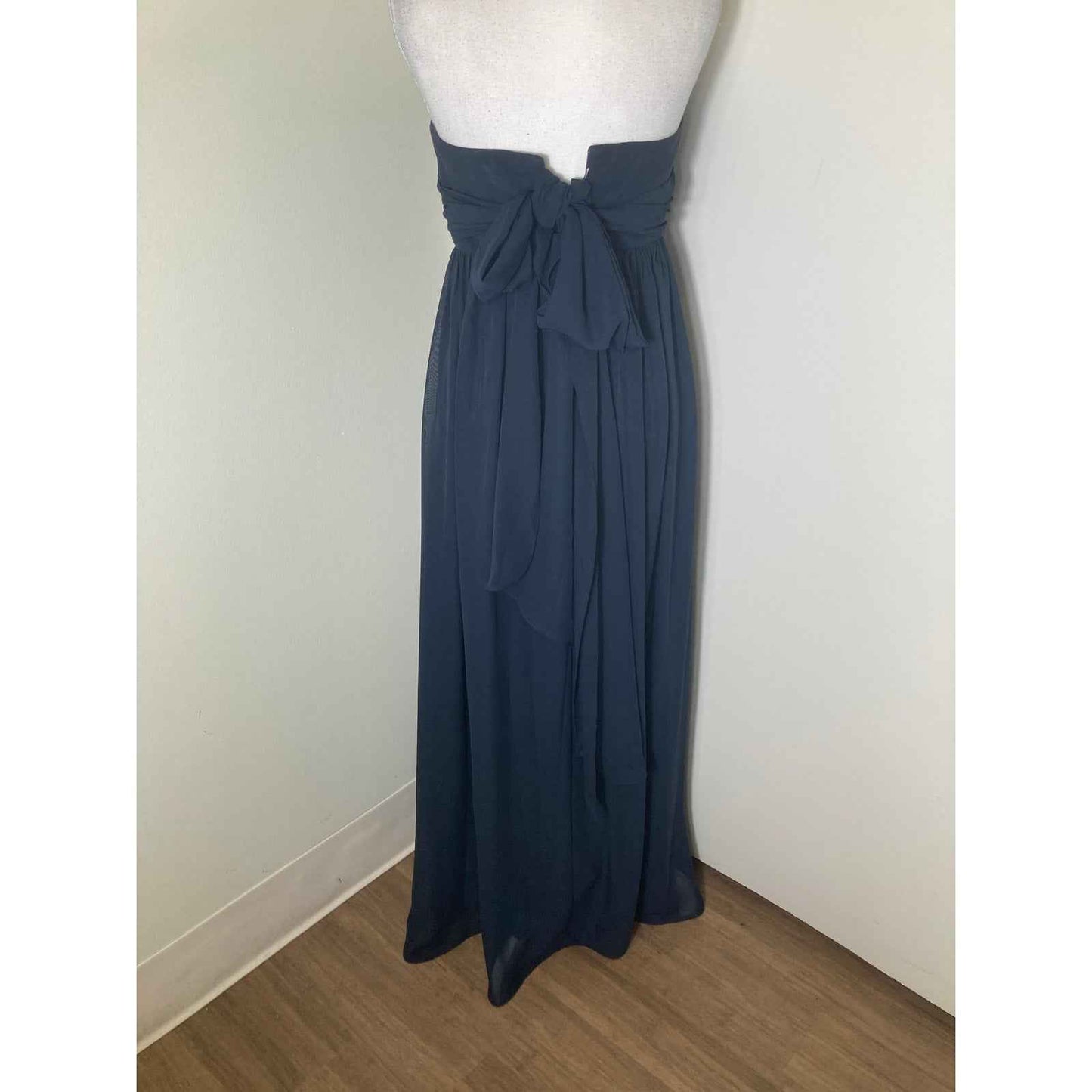 Gorgeous Black Strapless Flowy Floor Length Empire Style Evening Gown Sz 2