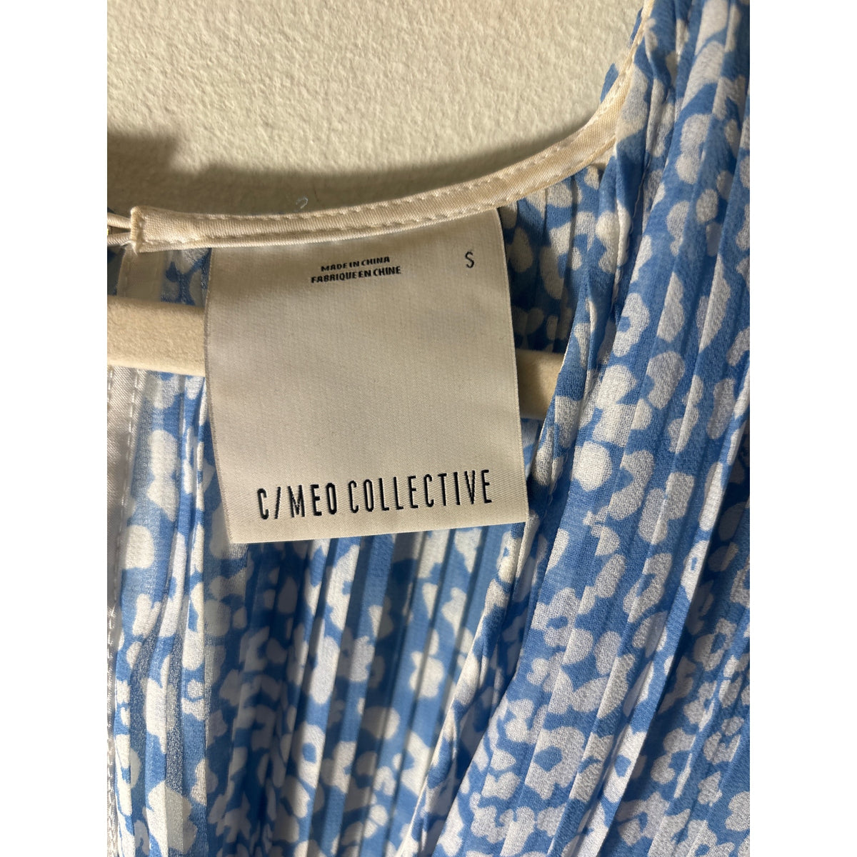 C/MEO Blue and White Cheetah Chiffon Dress Sz S