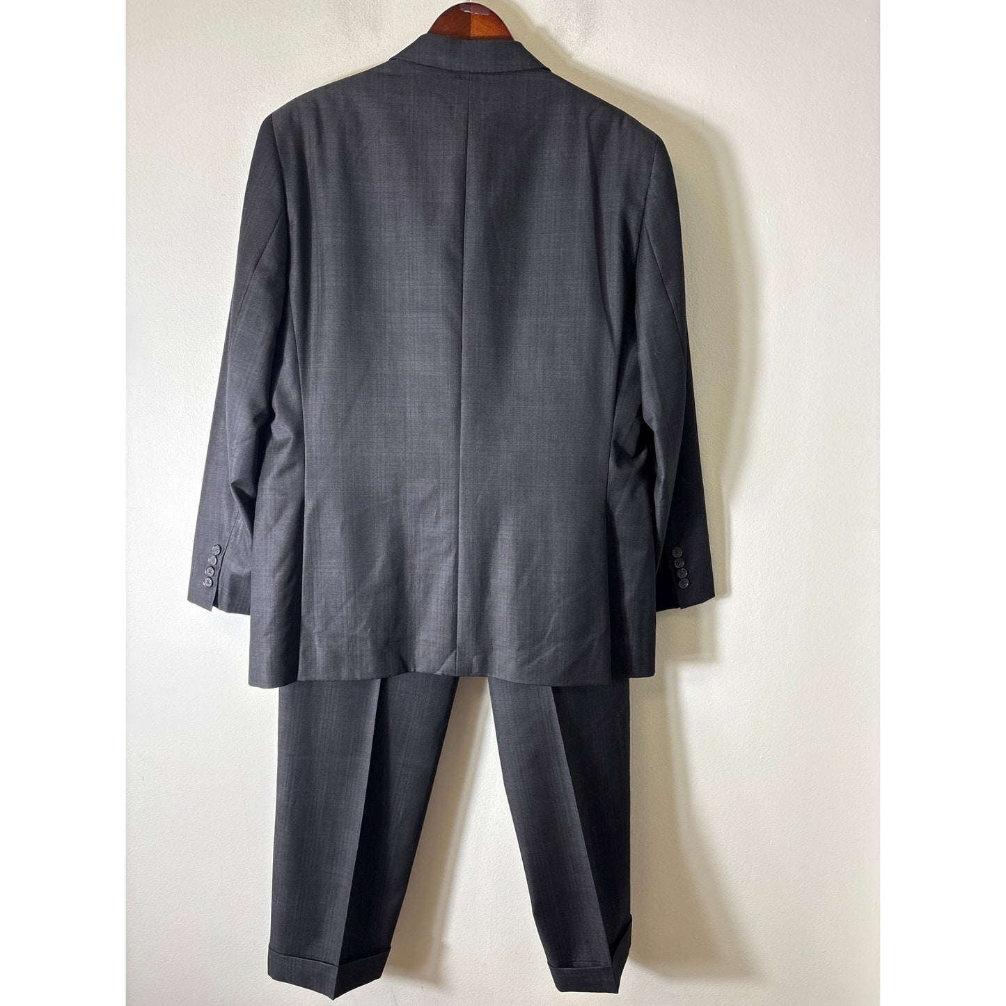 Mens Jack Victor by Gus Mayer Charcoal Gray Suit Jacket 42R/ Pants 36R