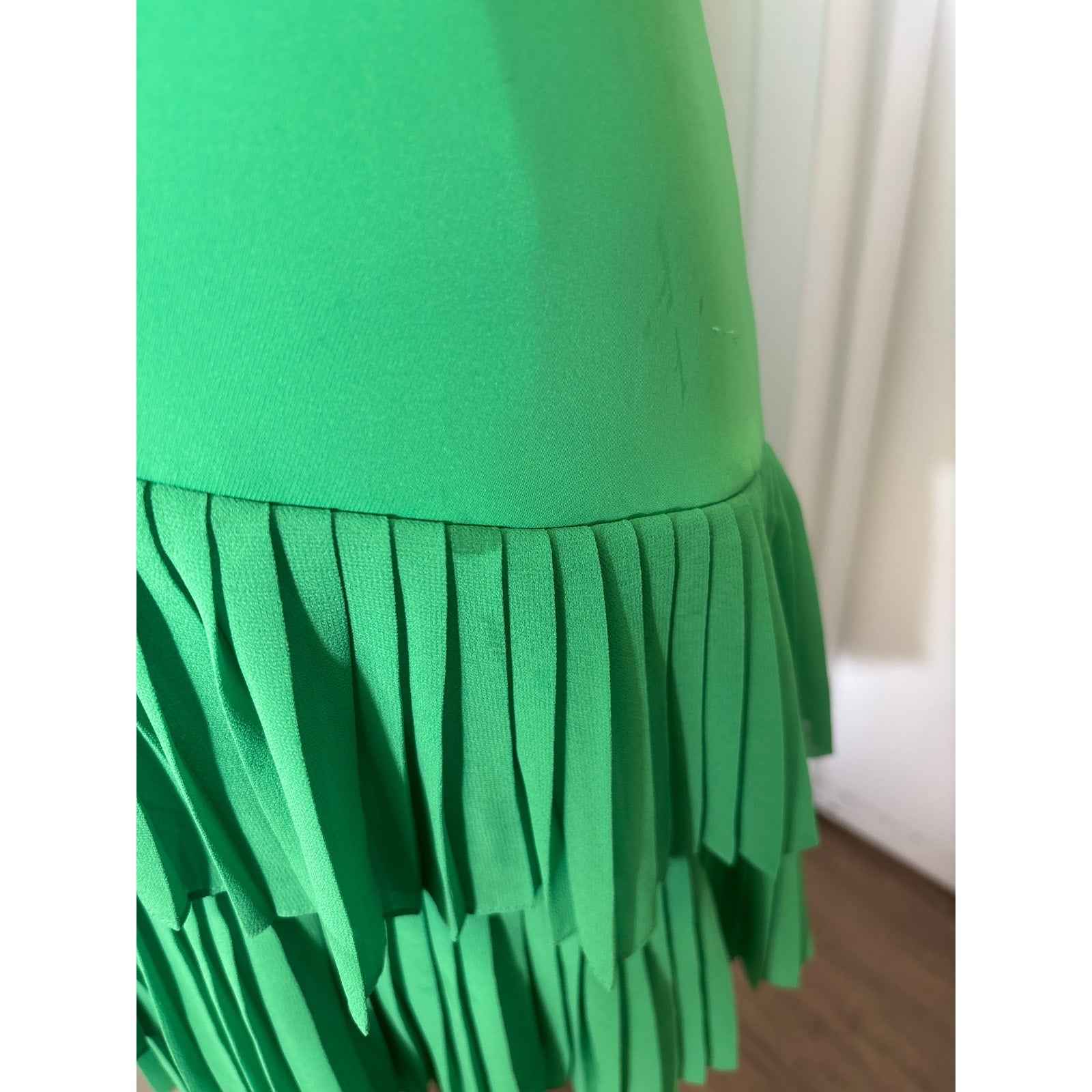 BCBG Kelly Green Pleated Ruffle Mini Cocktail Dress Sz 2