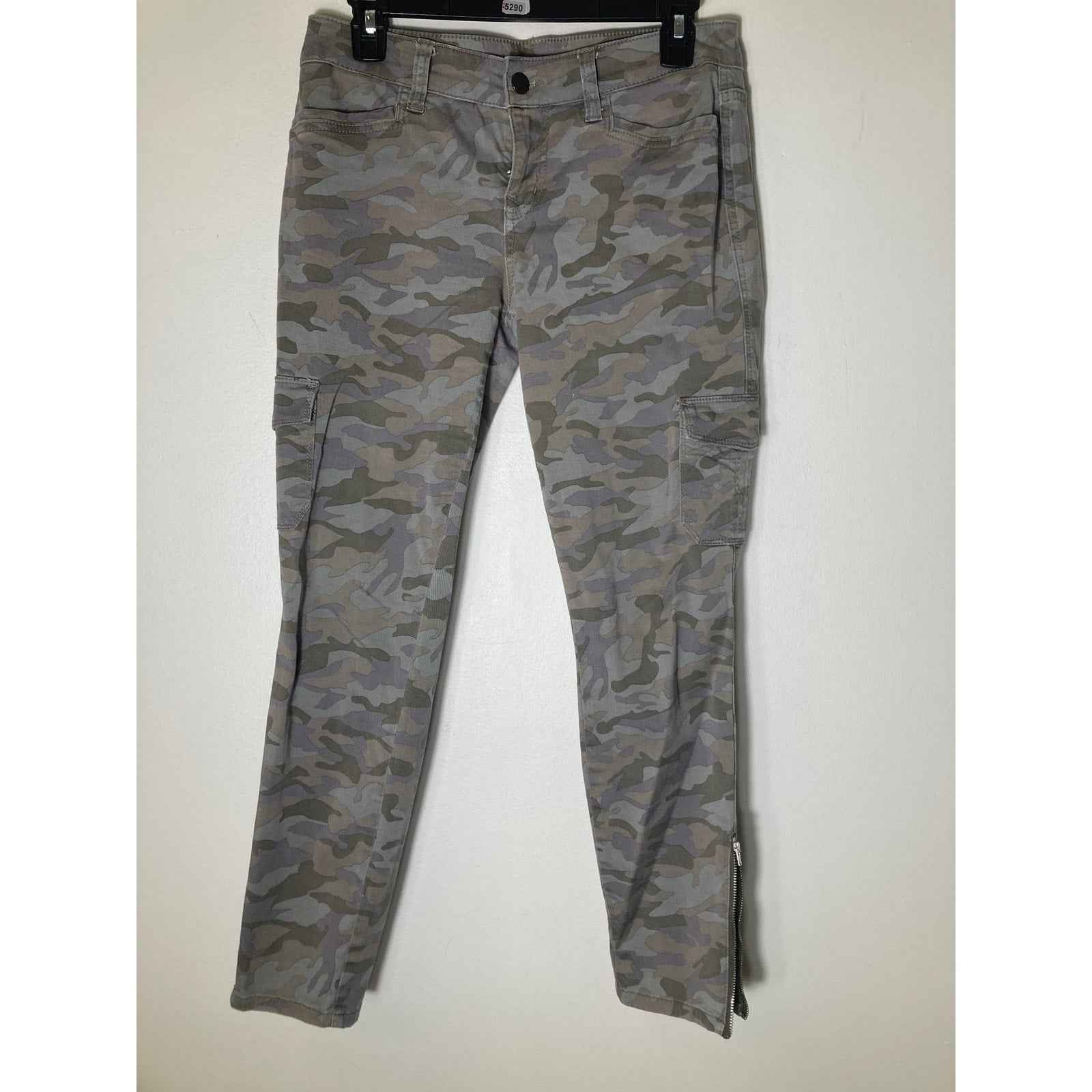 Level 99 Green Camo Cargo Skinny Jeans with Ankle Zip Sz 28