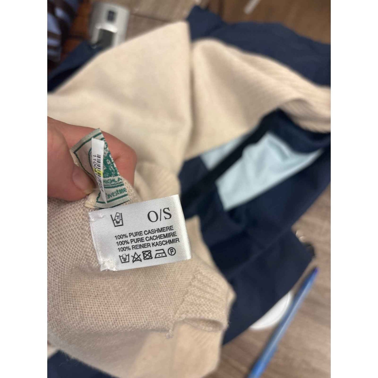 Highlands NC Cream Cashmere Oversize Turtuleneck One size