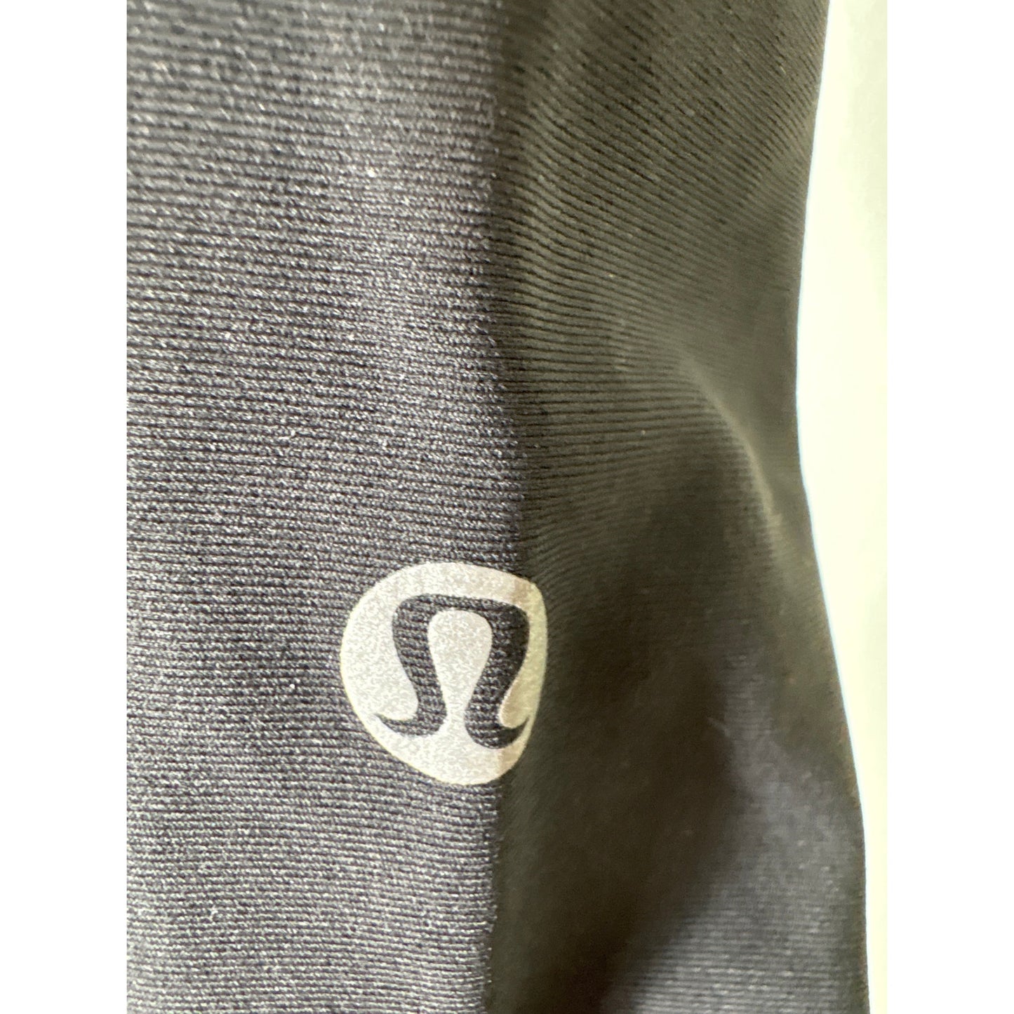 Lululemon Black With White Dot Detail Leggings Sz 6
