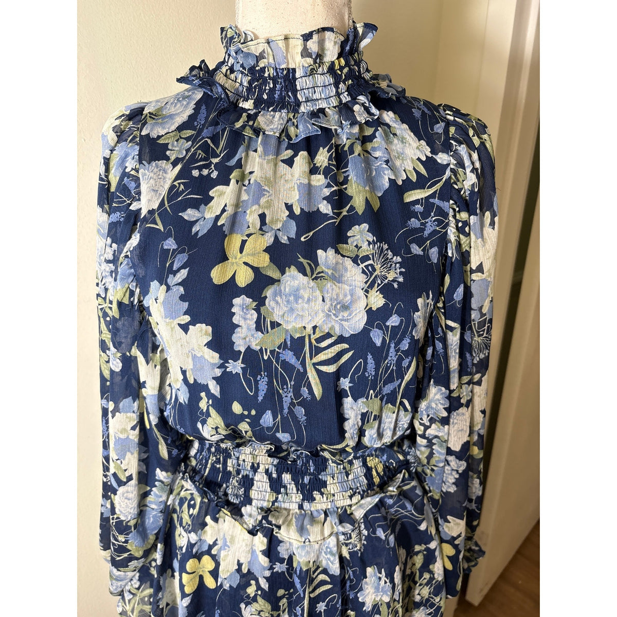 Elliatt Navy Blue Floral Long Puff Sleeve High Neck Layered Dress Sz M