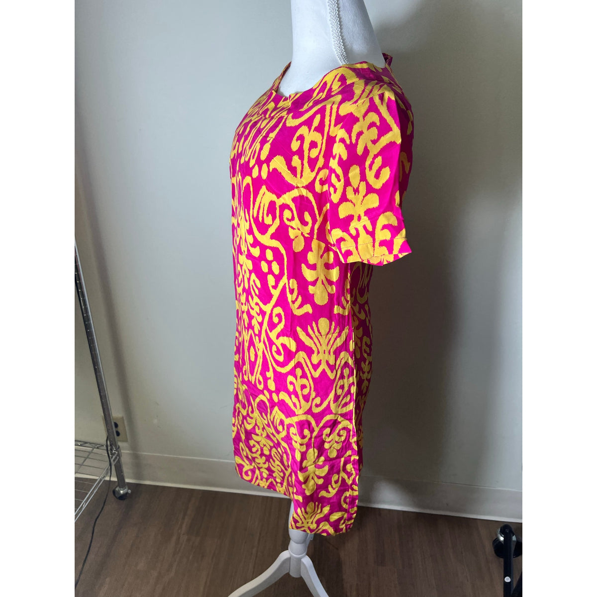 NWT Sherican French Hot Pink Yellow Short Sleeve Knee Length Shift Dress Sz 6