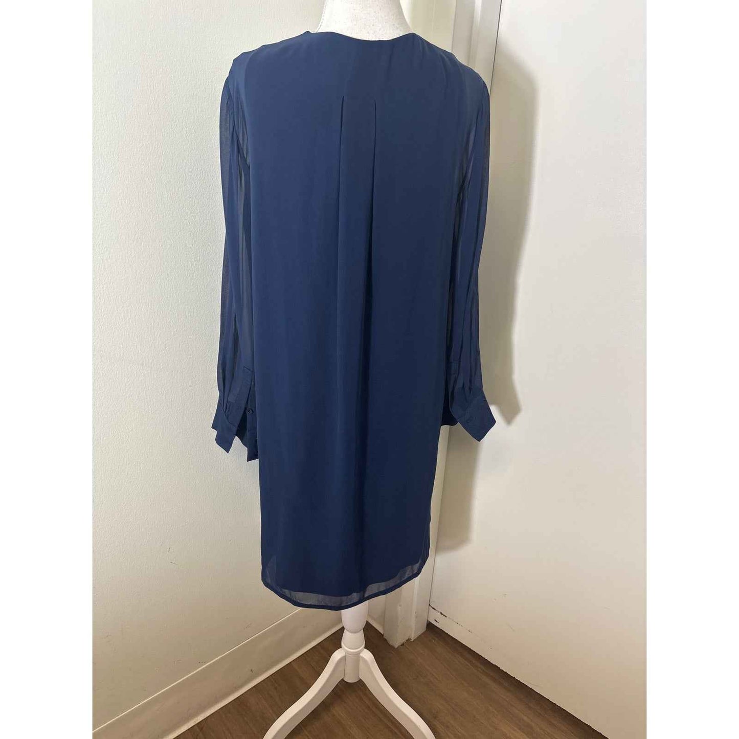 Vince Navy Blue Long Sleeve V-Neck Knee Length Dress Sz 10