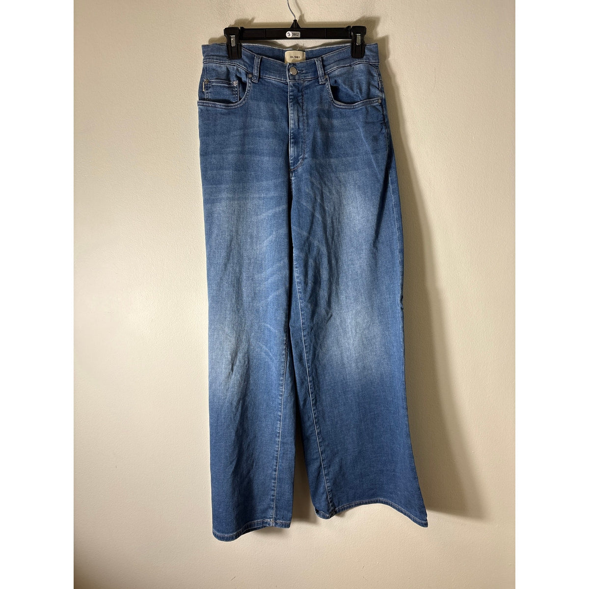 DL 1961 Medium Wash "Hepburn Wide Leg" Blue Jean Sz 32