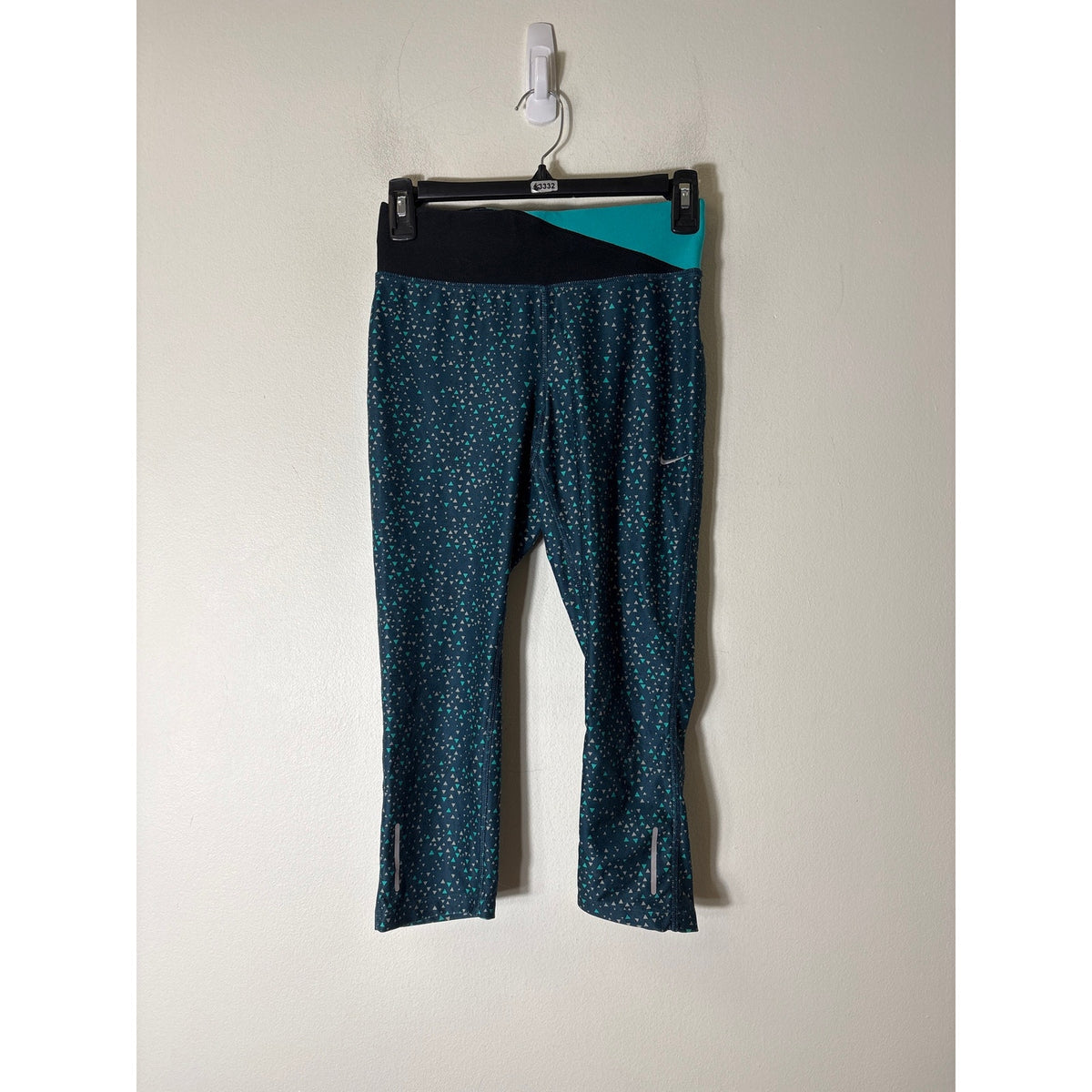 Nike dryfit turquoise, black, and grey leggings Sz XS