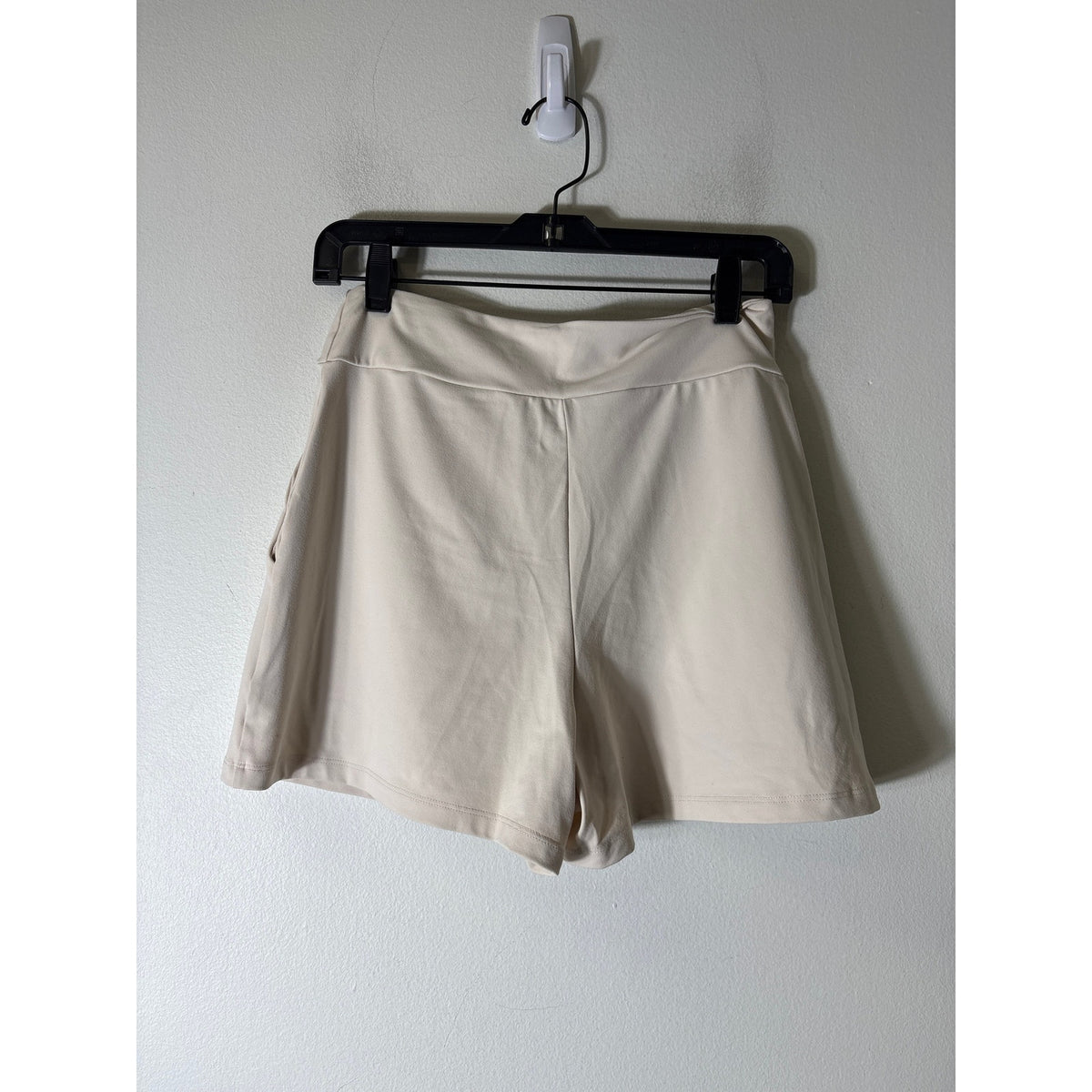 Susana Monaco Cream Pull On Shorts Sz S