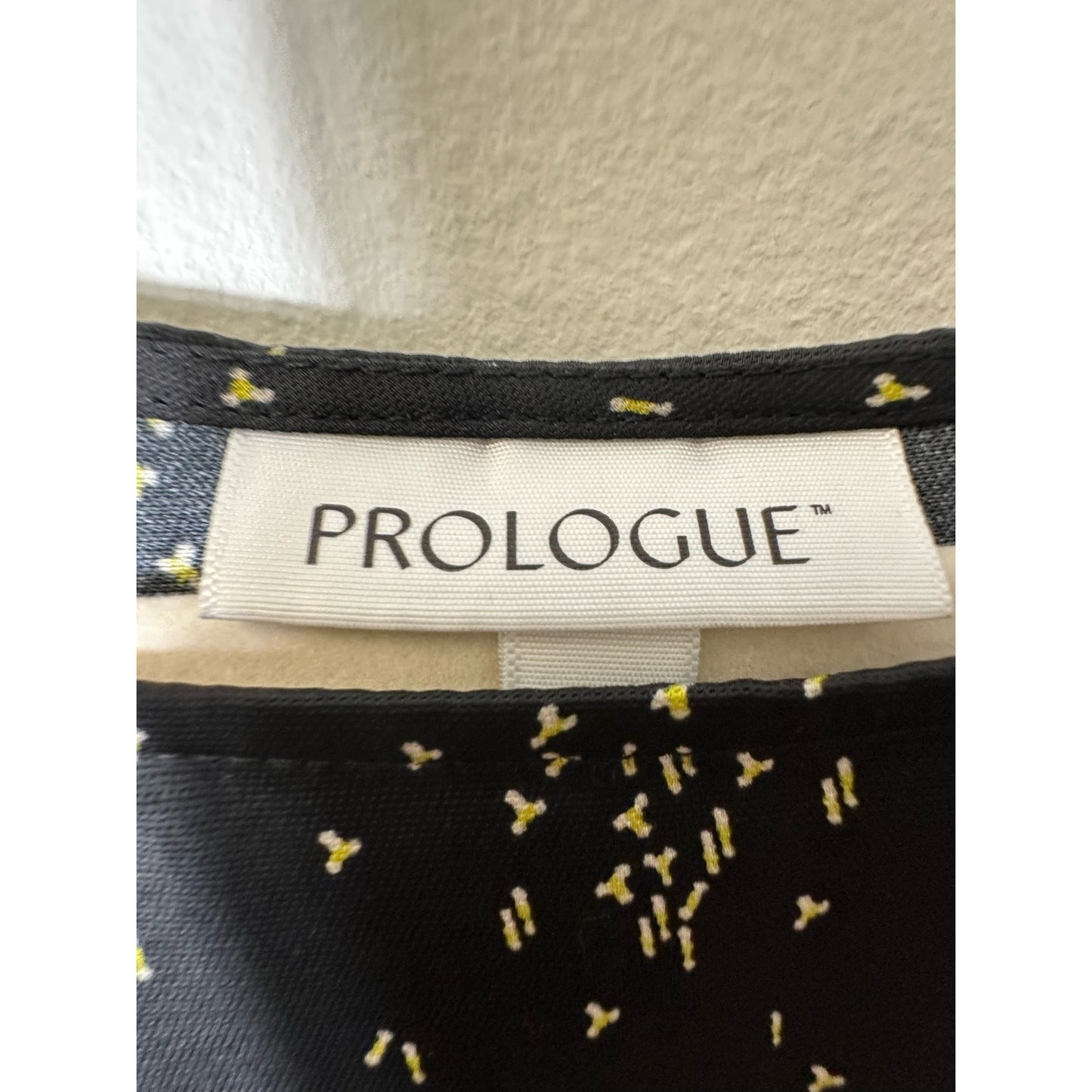 NWOT Prologue Black and Gold Midi Length Shift Dress Sz. M