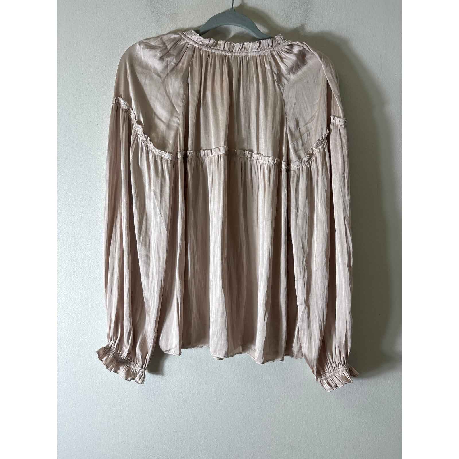 NWT Current Air Cream Satin Blouse Sz L