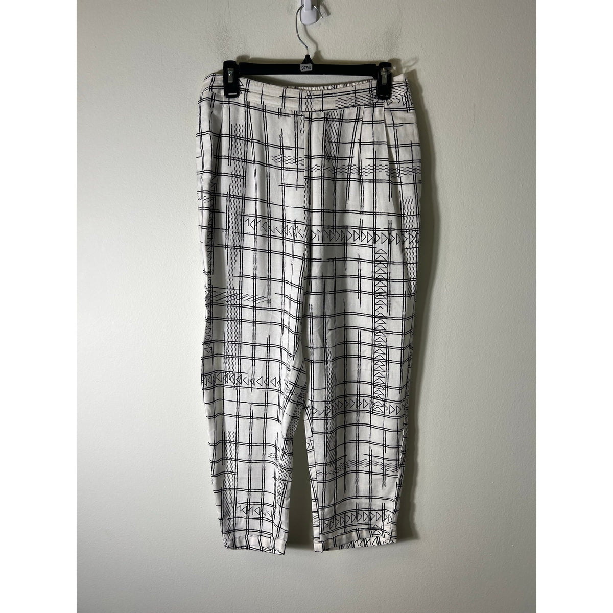 Globaldesi White and Black Pants Sz M