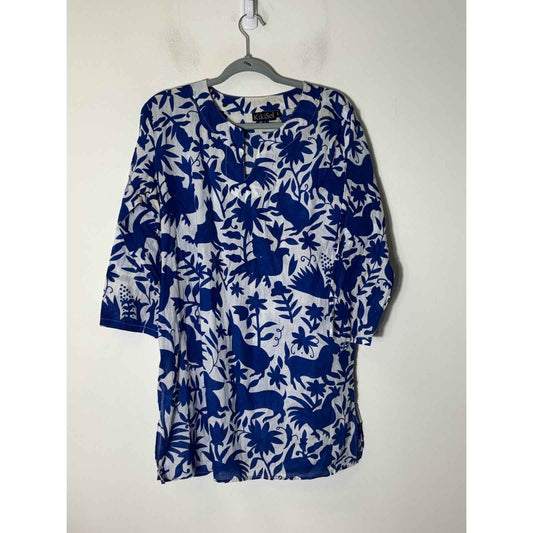 Woman's Bundle of 2 Boutique KikiSol Tunic and Scarf