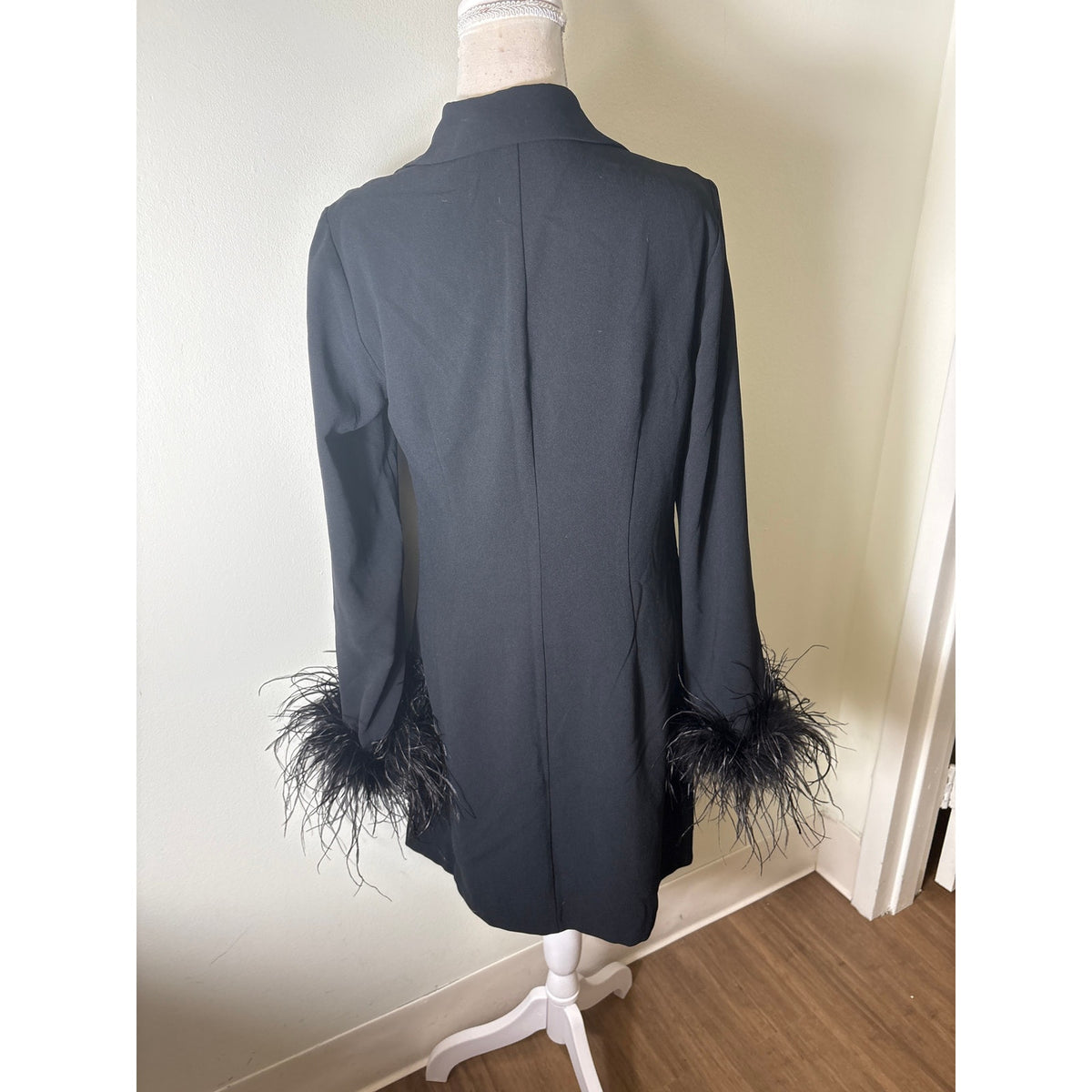 NWt Flora Bea Black Long Sleeve Knee Length  "Greyson" Dress Sz M