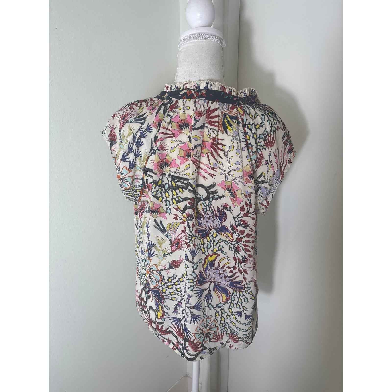 Mariacher Tie Neck Floral Sleevless Ruffled Neck Blouse Sz S