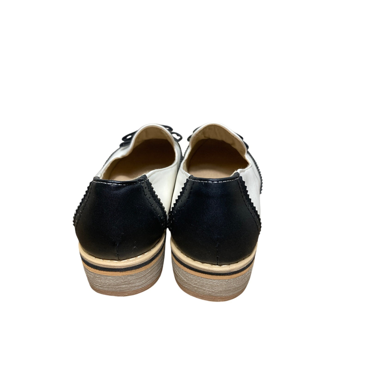 NWOB Galo Regalo Brogue Bowknot Oxfords Sz 37 (6.5)