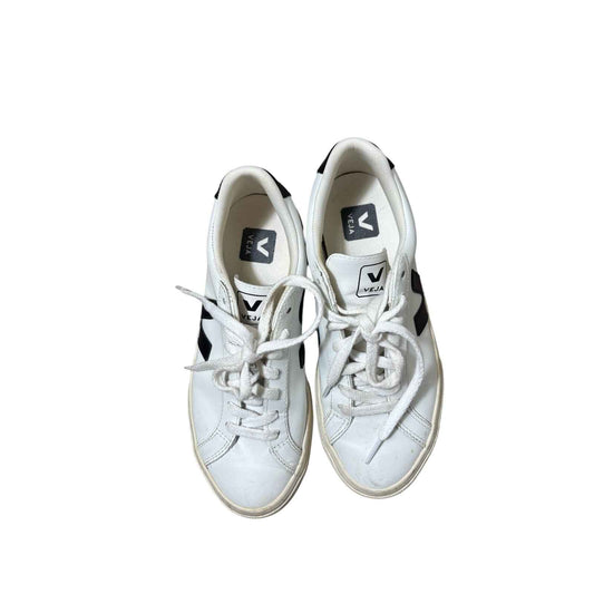 Veja Black and White Lace Up Sneakers Sz 6