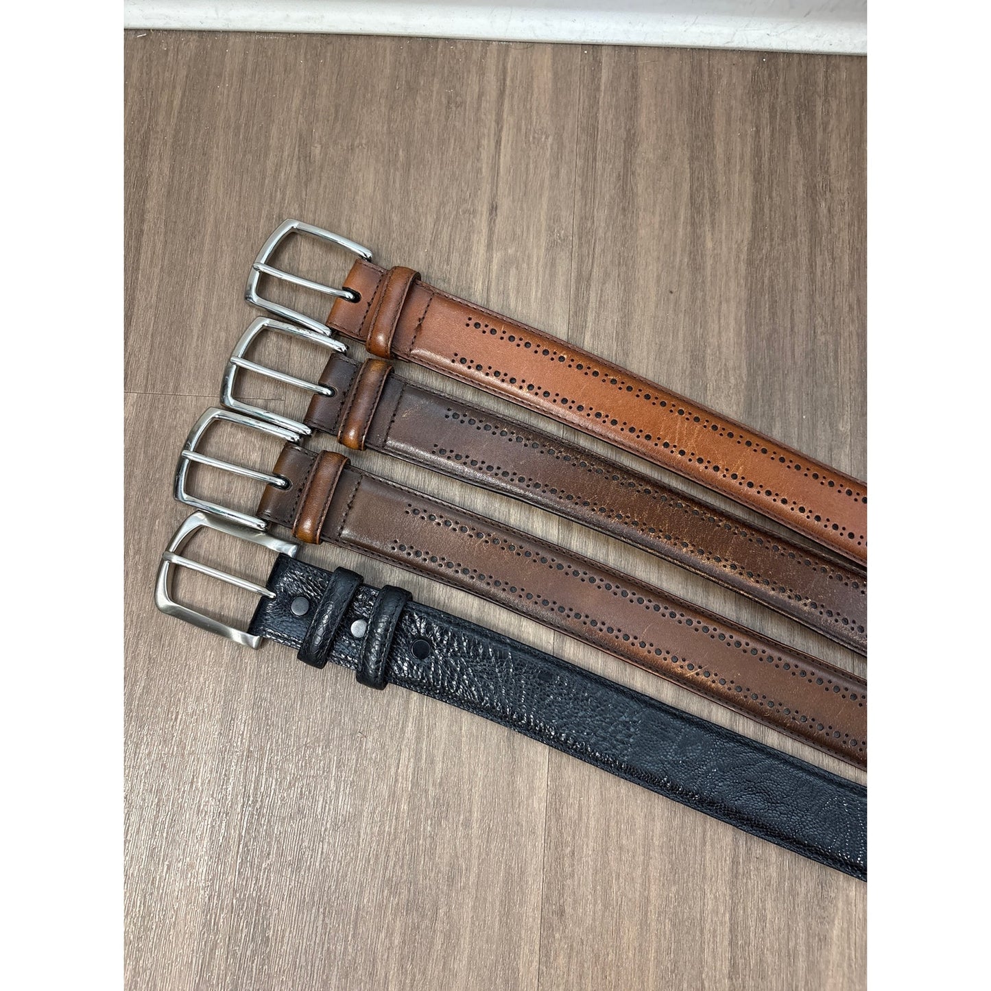 Bundle of 4 Mens Leather Belts Sz 42