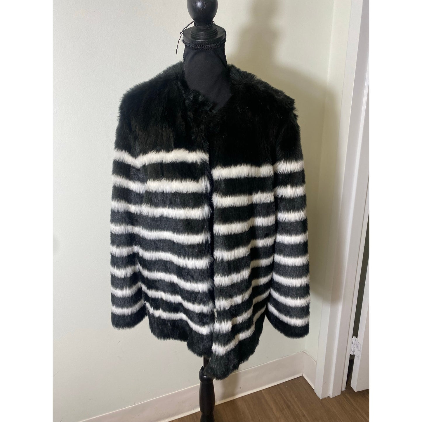 Frame Jerry Stripe Faux Fur Coat Sz XS