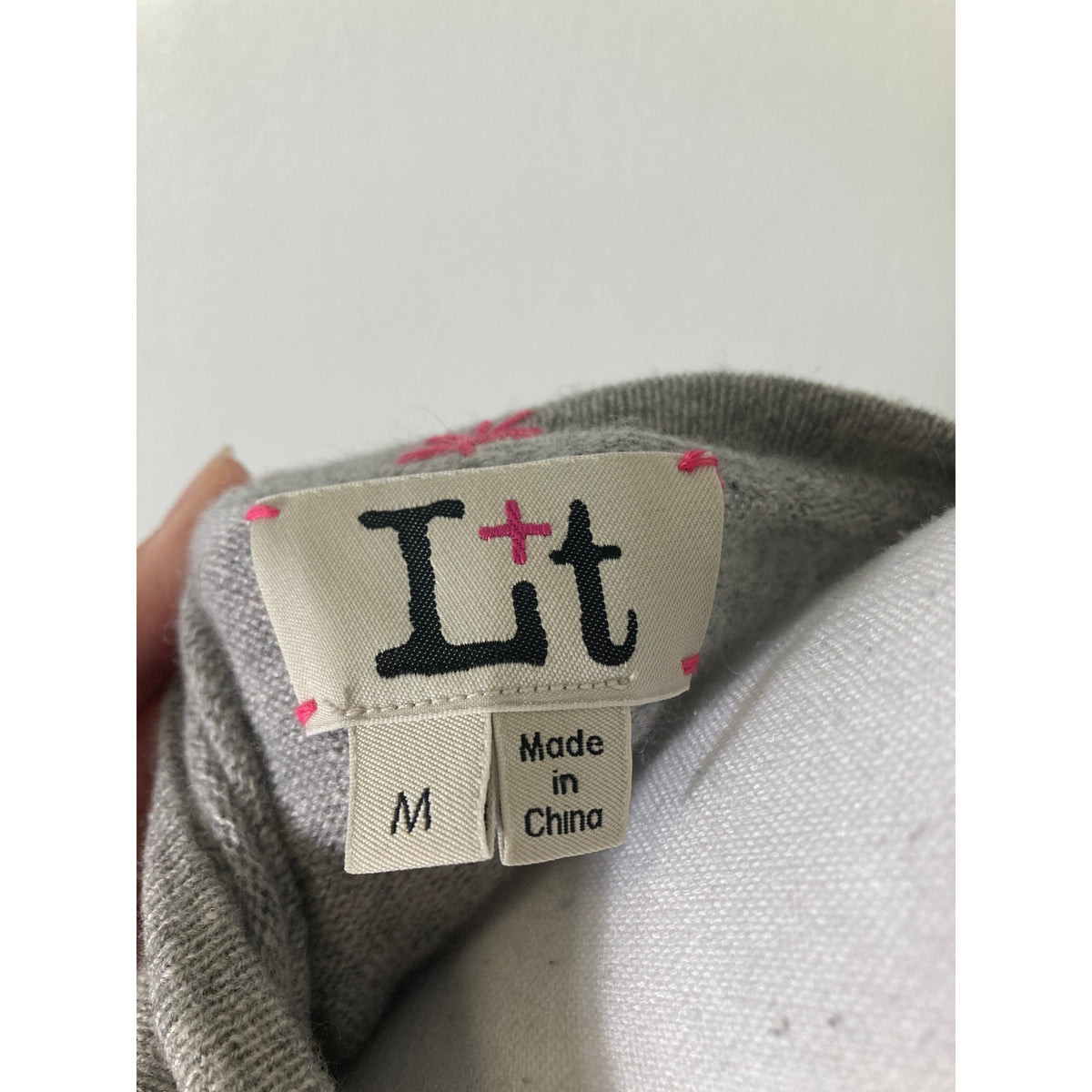 L+t Gray Star W Pink Stirpe Sleeve Sweater Sz M