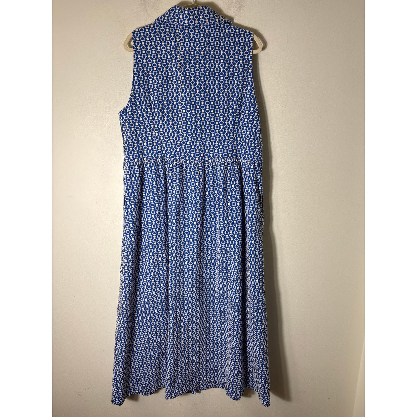 Pomander Place Blue and White Sleeveless Embroidered Maxi Dress Sz XXL