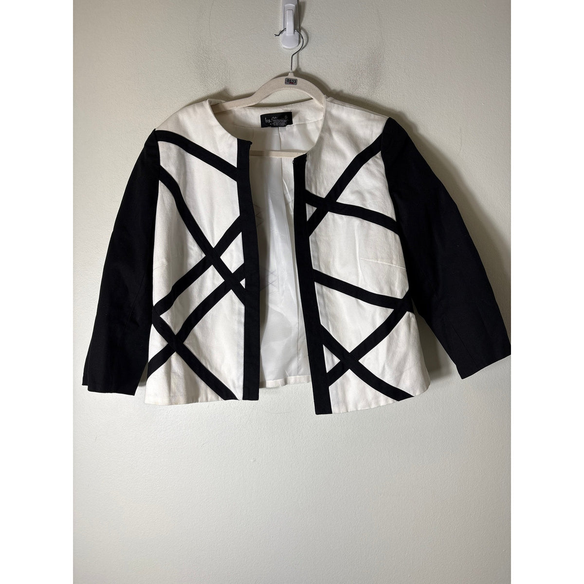 Ivy Chic Black and White jacket Sz 8