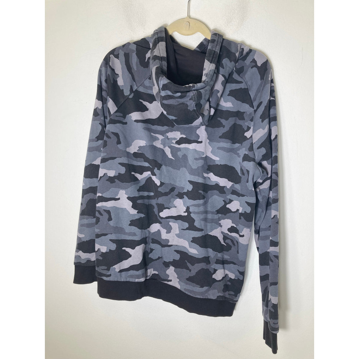 Men's Under Armor Black Camo Long Sleeve Hooded Sweatshirt Sz L