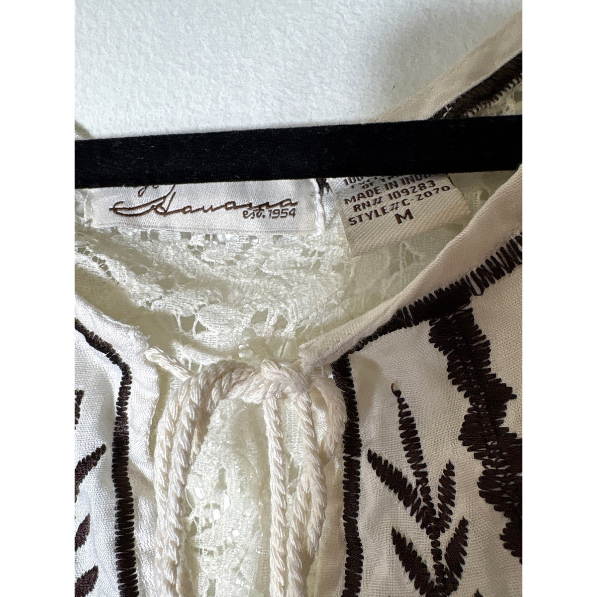 Vintage Havana Off White Brown Embroidered Short Sleeve Sz M