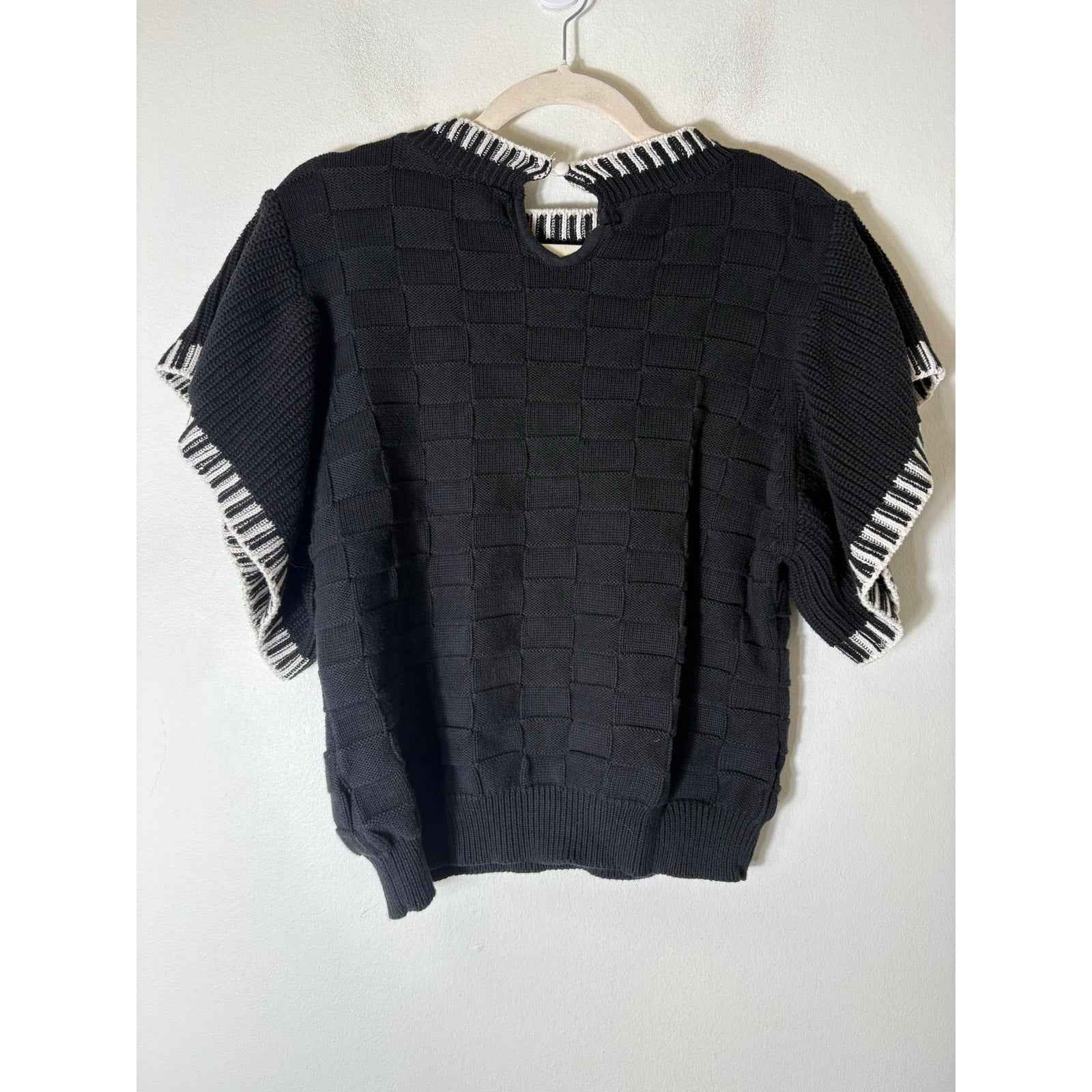 Ollari Black White Flutter Sleeve Knit Sweater Sz L