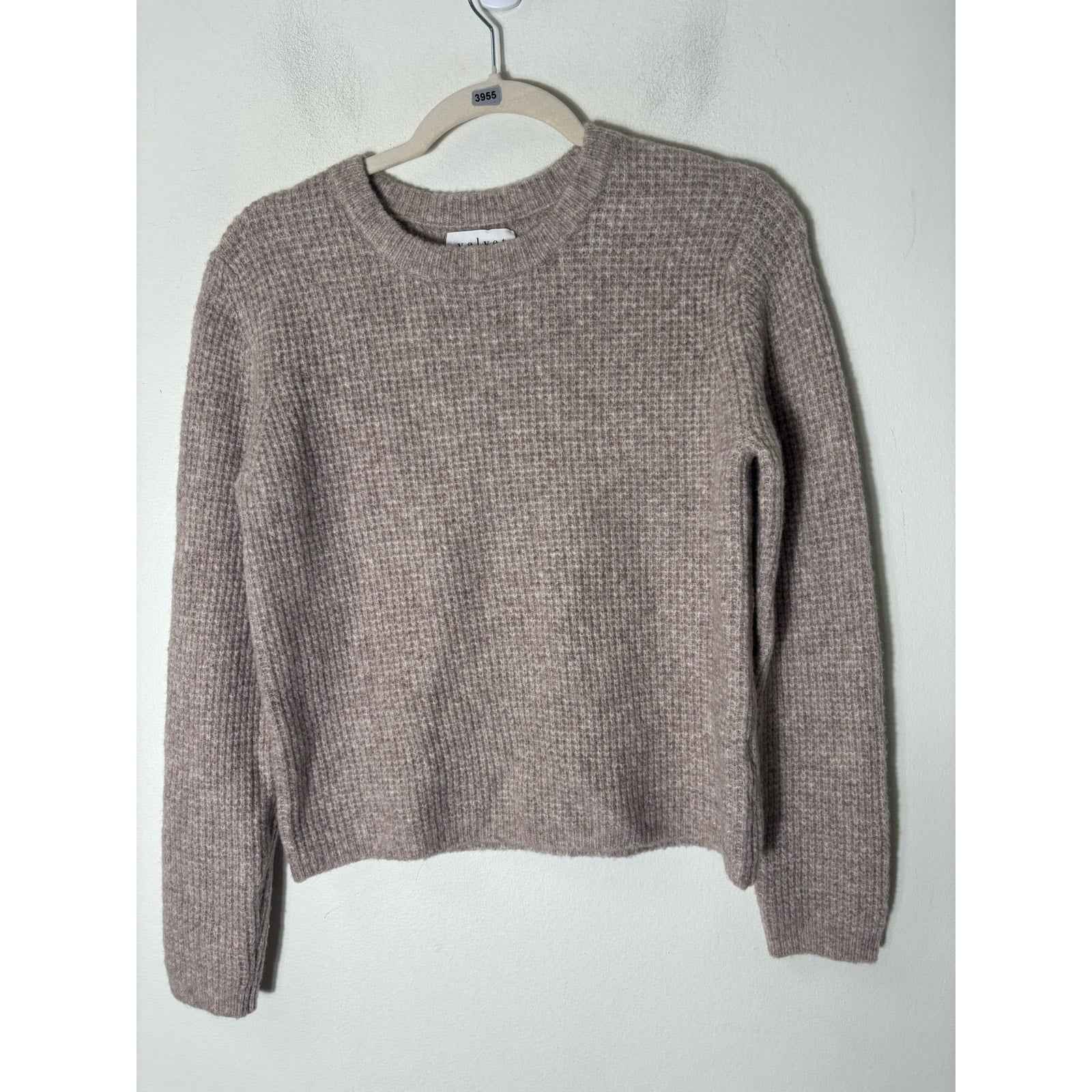 Velvet by Graham and Spencer Oatmeal Long Sleeve Cropped Sweater Sz S