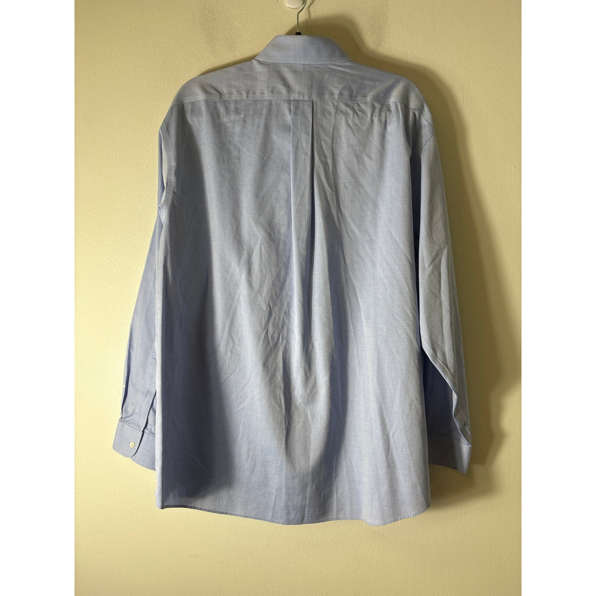 Jos. A Bank Light Blue Long Sleeve Button Down Shirt Sz 16.5-35