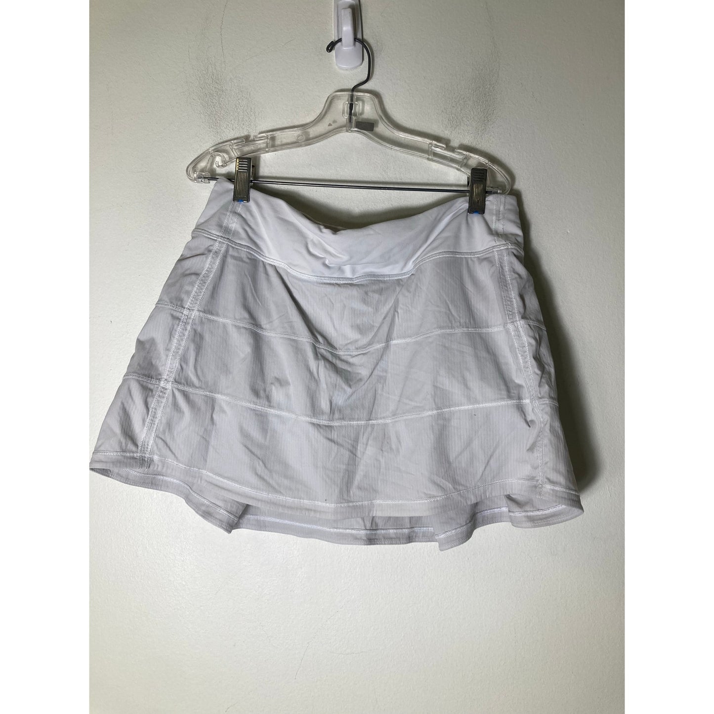 Lululemon Grayish White Athletic Tennis Skirt Sz 6 Tall