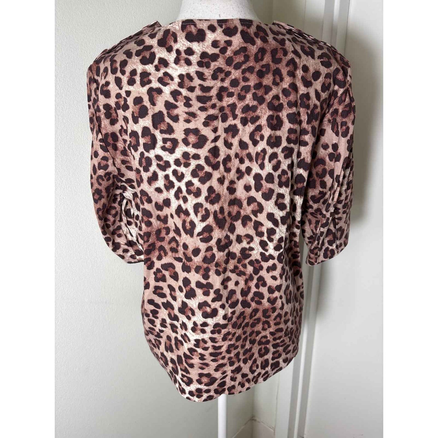 NWT Rebecca Minkoff Tan Cheetah Half Puff Sleeve "Devin Top" Sz S