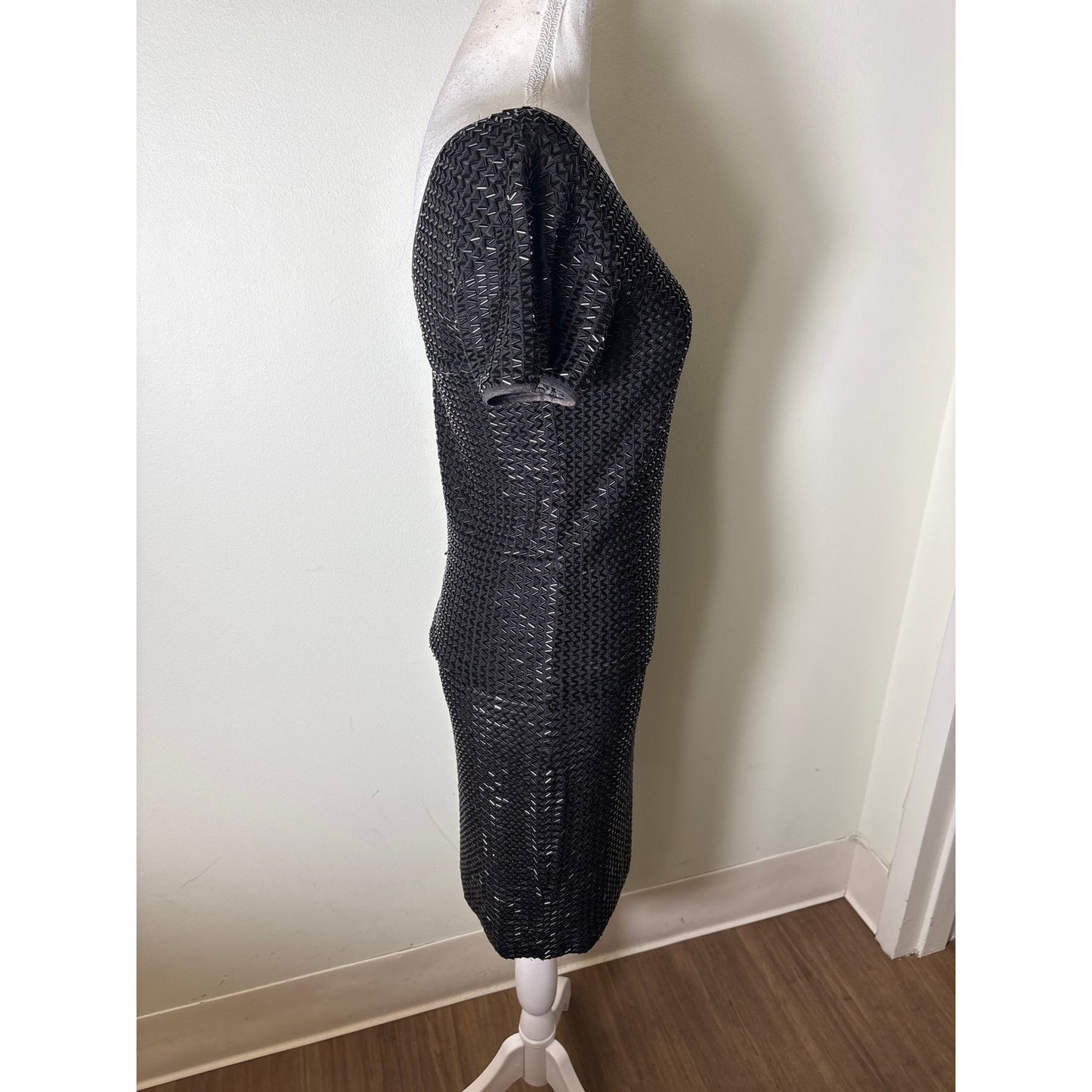 Cache Black Short Sleeve V-Neck Beaded Skirt and Shirt Sz M