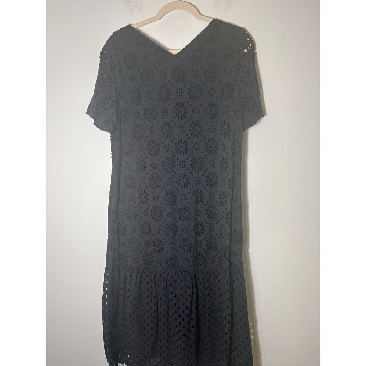Madewell Black Eyelet Short Sleeve V-Neck Drop Waist Midi Dress Sz XS