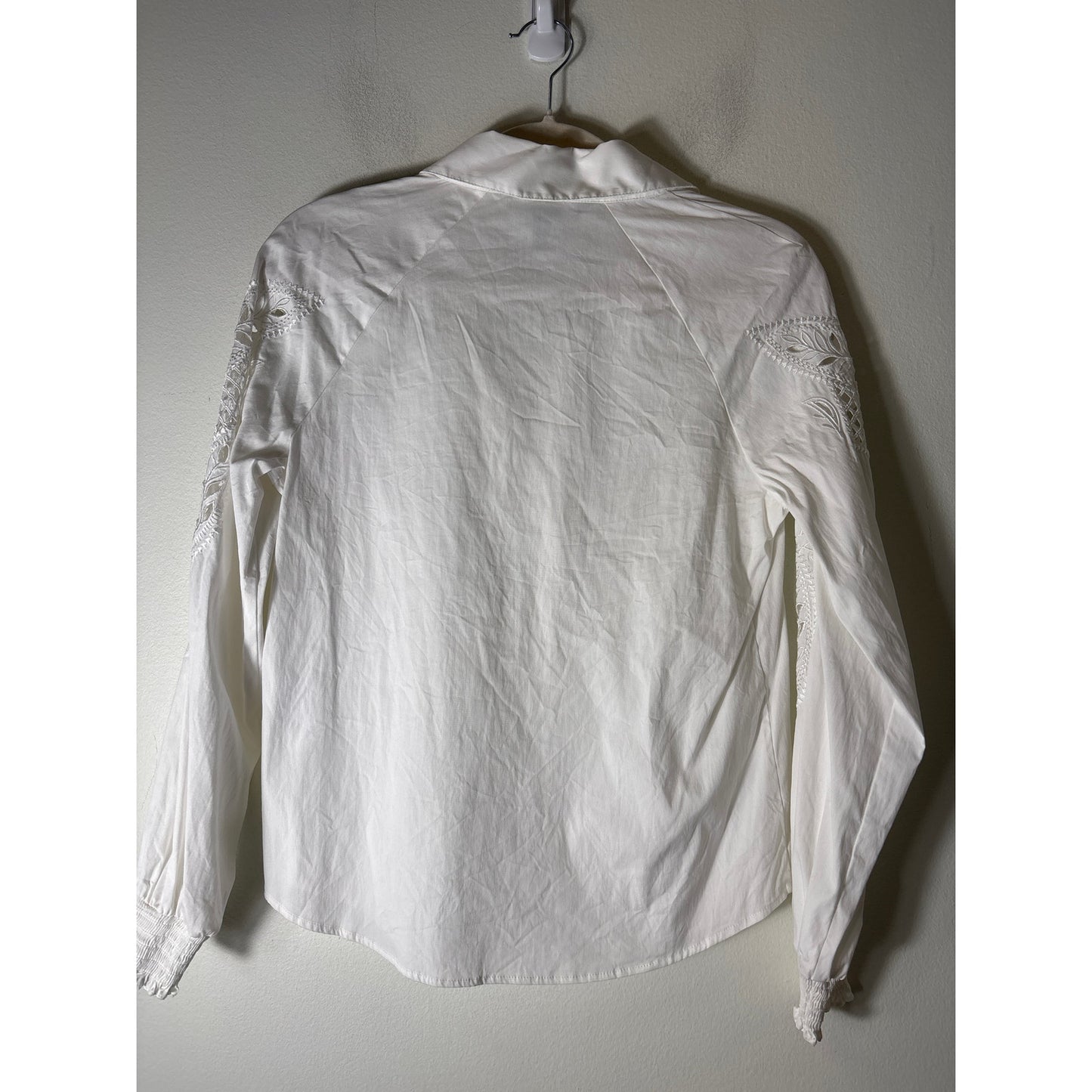 WHBM White Cotton Long Sleeve Button Up shirt Sz 2