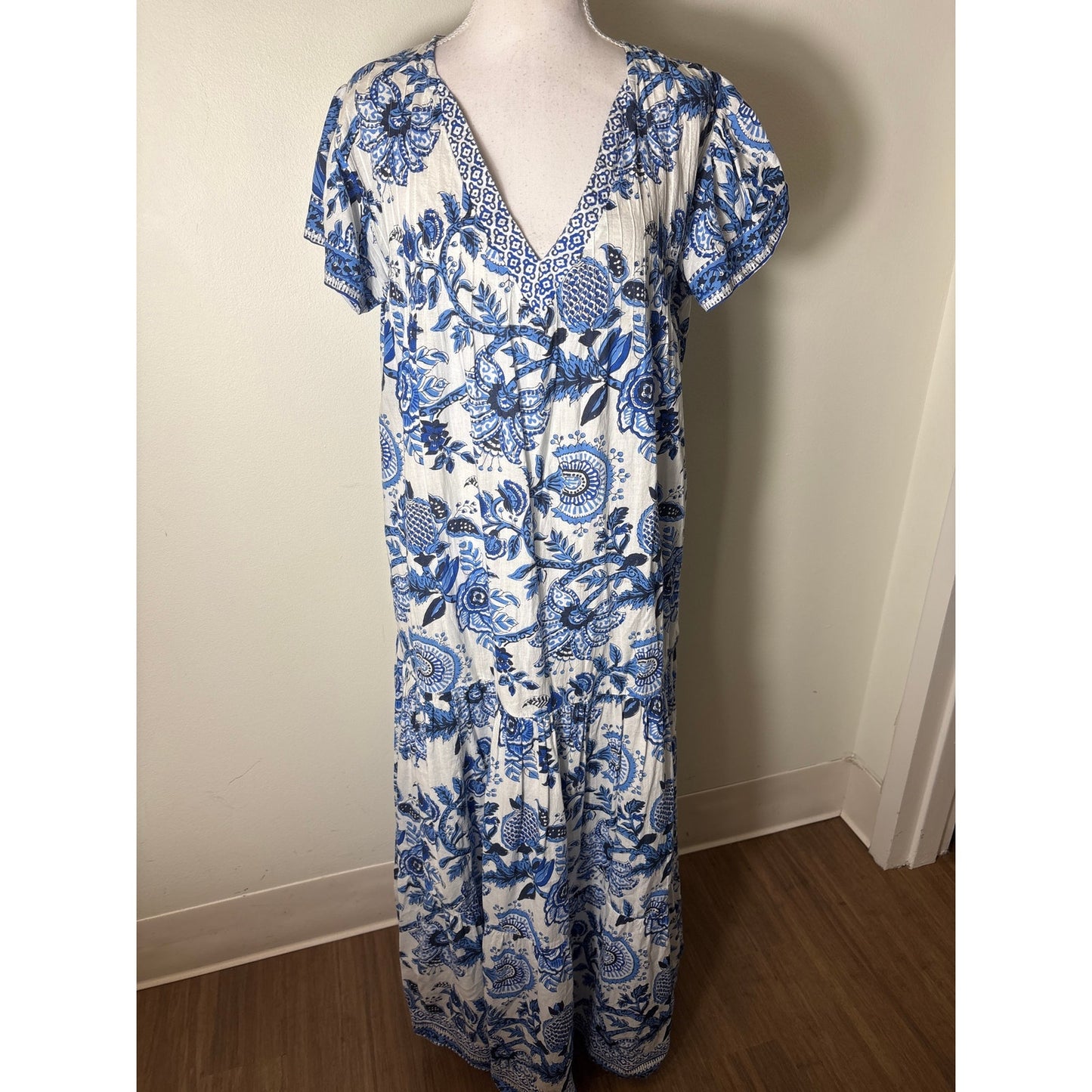 La Plage Blue and White Flutter Sleeve Maxi Dres Sz M