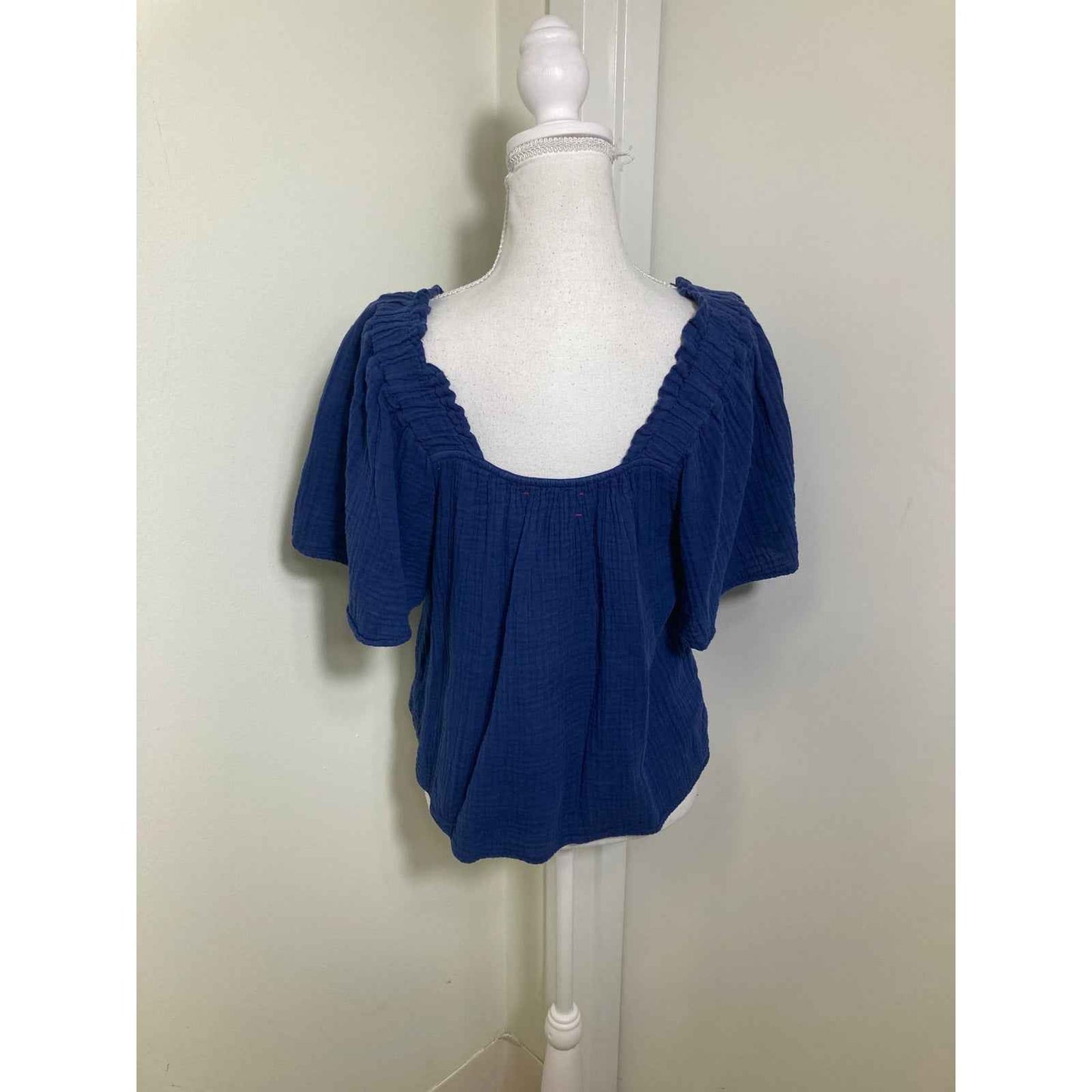 Xirena Navy Gauze Square Neck Top Sz M