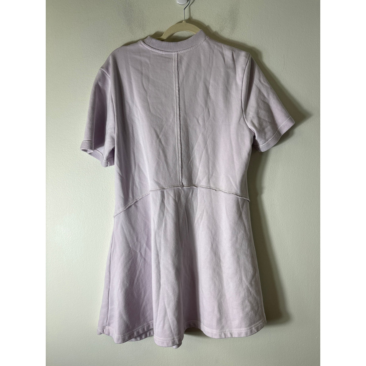 Sweaty Betty Pale Lavender Short Sleeve Knee Length Dress Sz 8/10