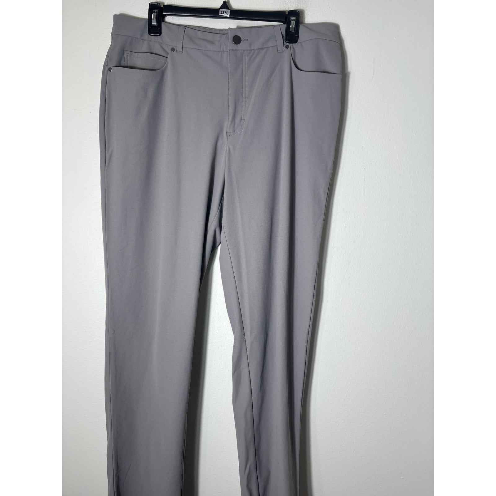 Men's VRST Gray Athletic Slacks Sz 36W x 34L