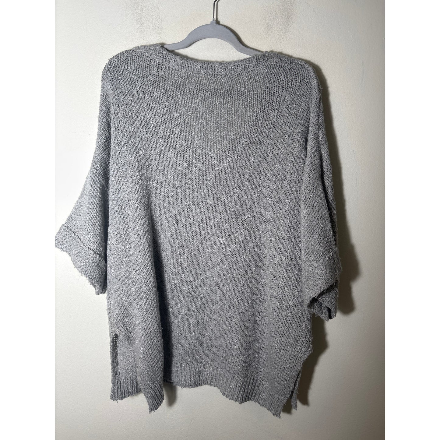 Easel Gray Short Sleeve Knit Sweater with Kangaroo Pouch Sz M/L