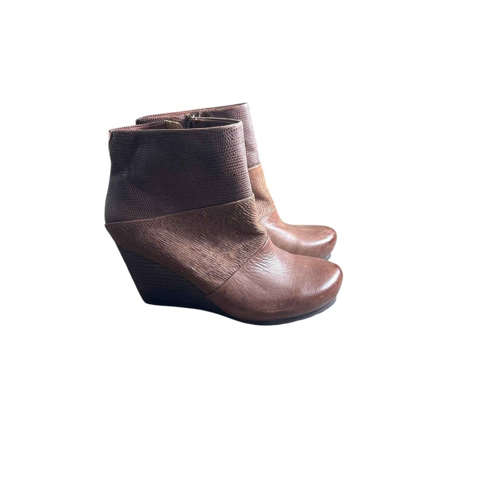 OTBT Brown Dharma Heeled Ankle Booties Sz 8
