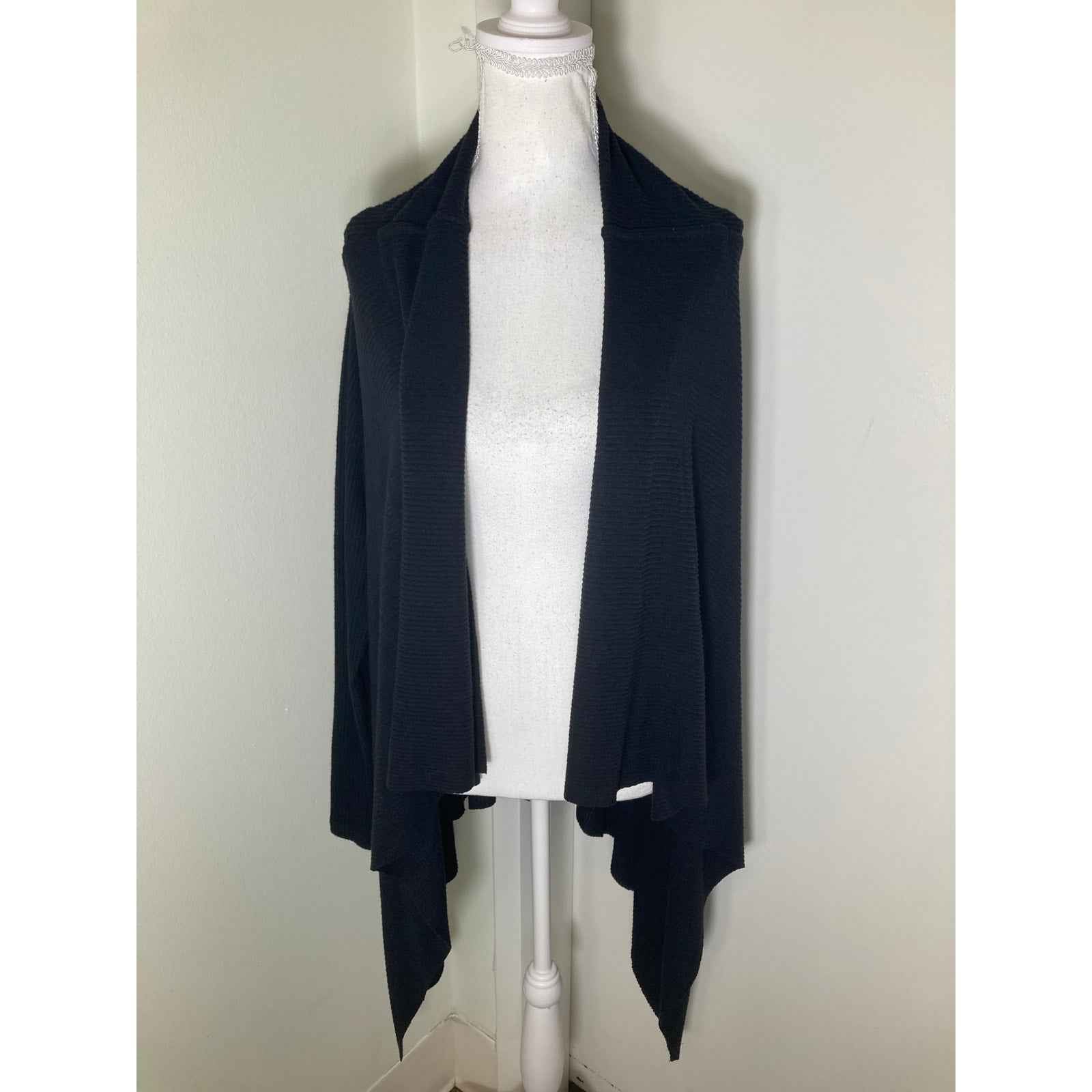 Sen Black Ribbed Cardigan Sz 1 (Xs/S)