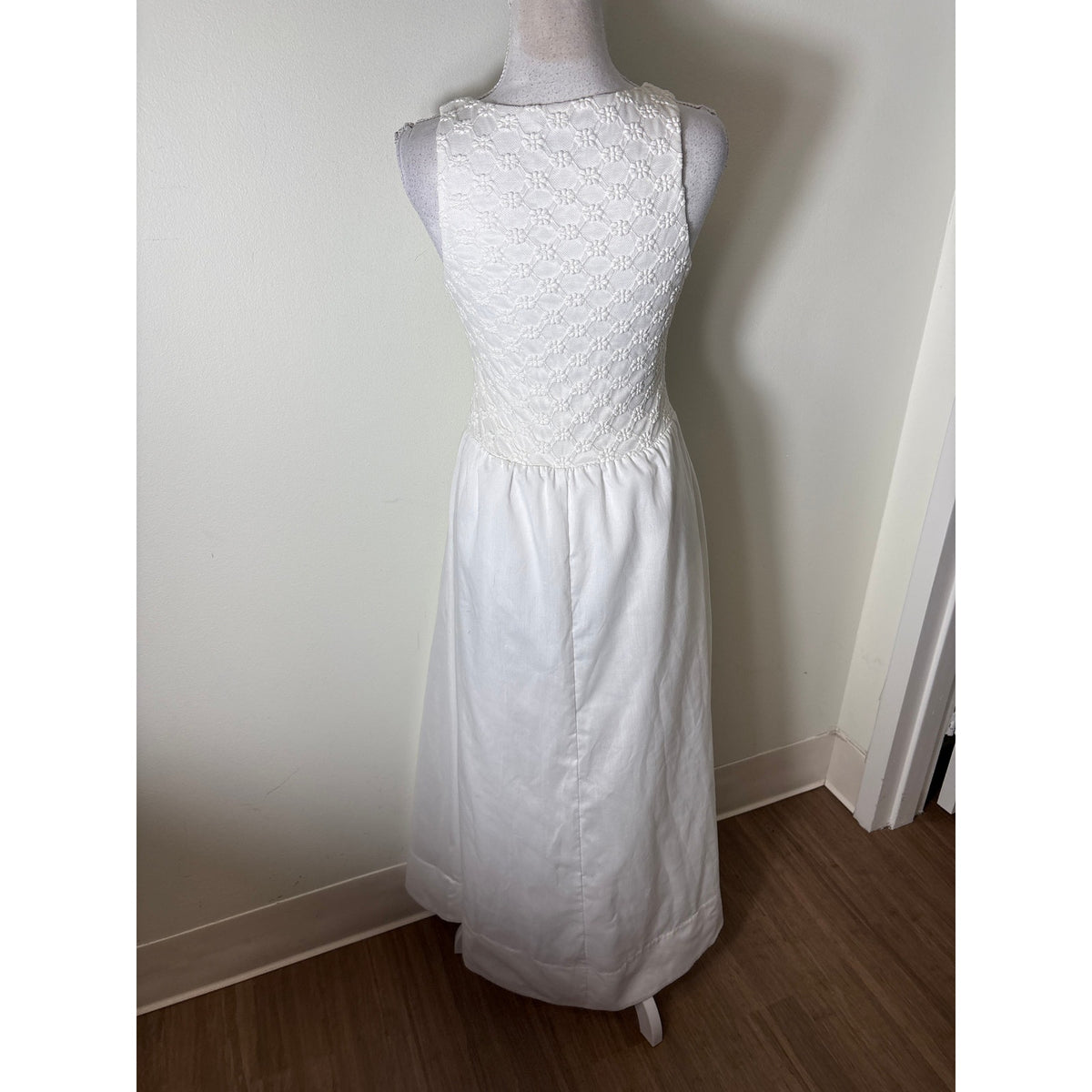 BARDOT White Lace and Cotton Sleeveless Floor Length Dress Sz M