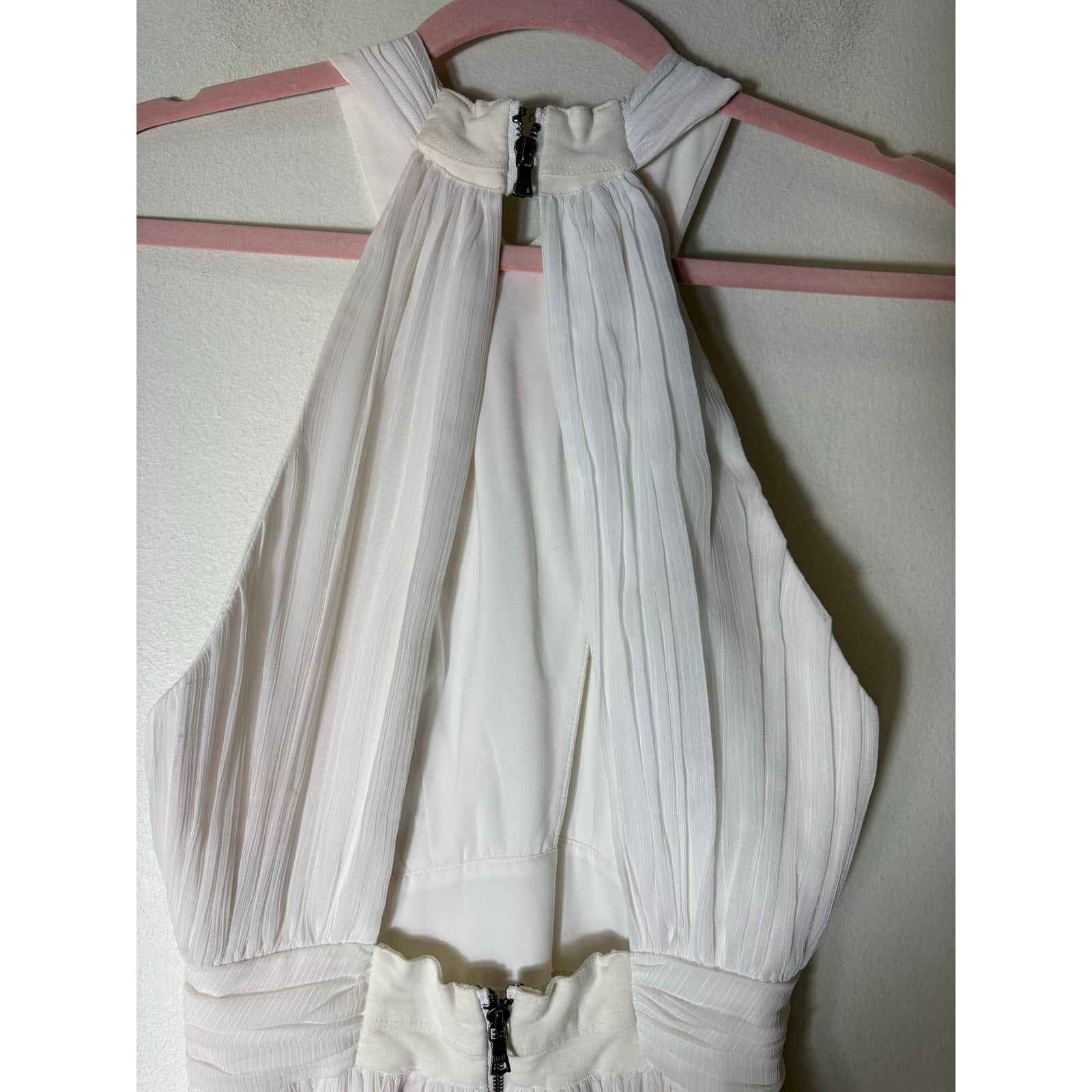 Alice + Olivia White Halter Style Flowy Backless Evening Gown Sz 2